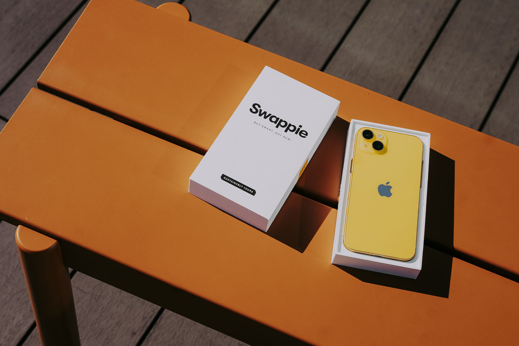 Refurbished vs new iPhones: Navigating your choices