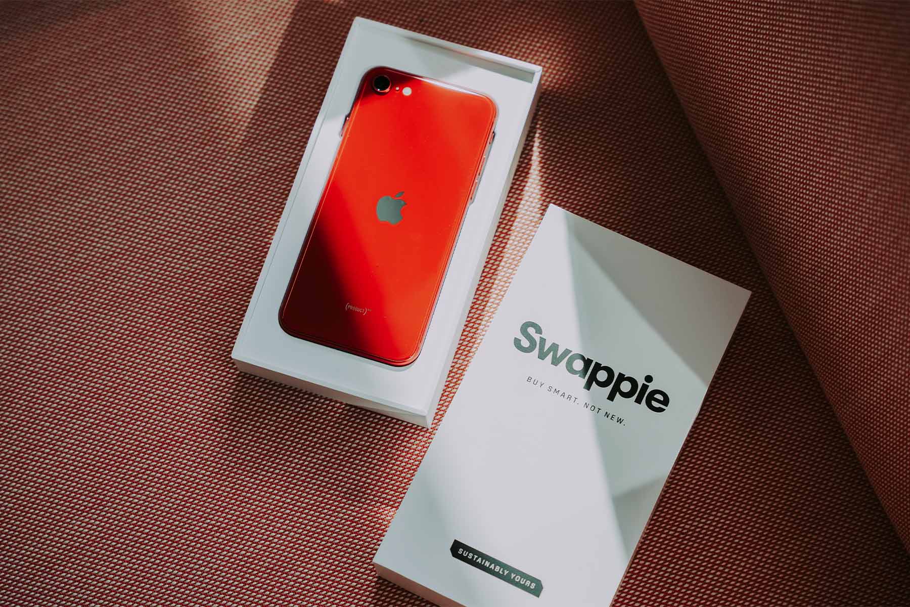 iPhone SE 2022 vs Xiaomi Redmi Note 12: battle of utility vs. value
