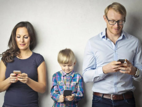 De eerste smartphone voor een kind: 4 dingen om te overwegen