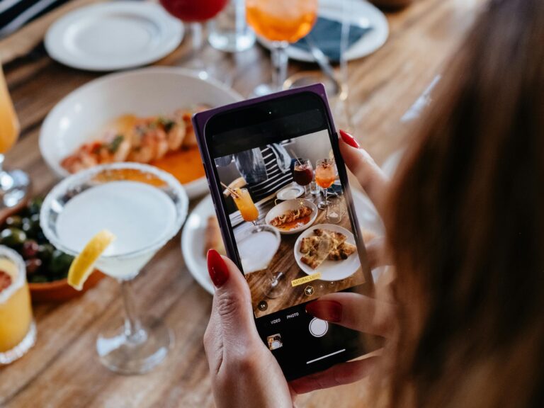 Organiser un brunch avec des amis grâce à ton iPhone