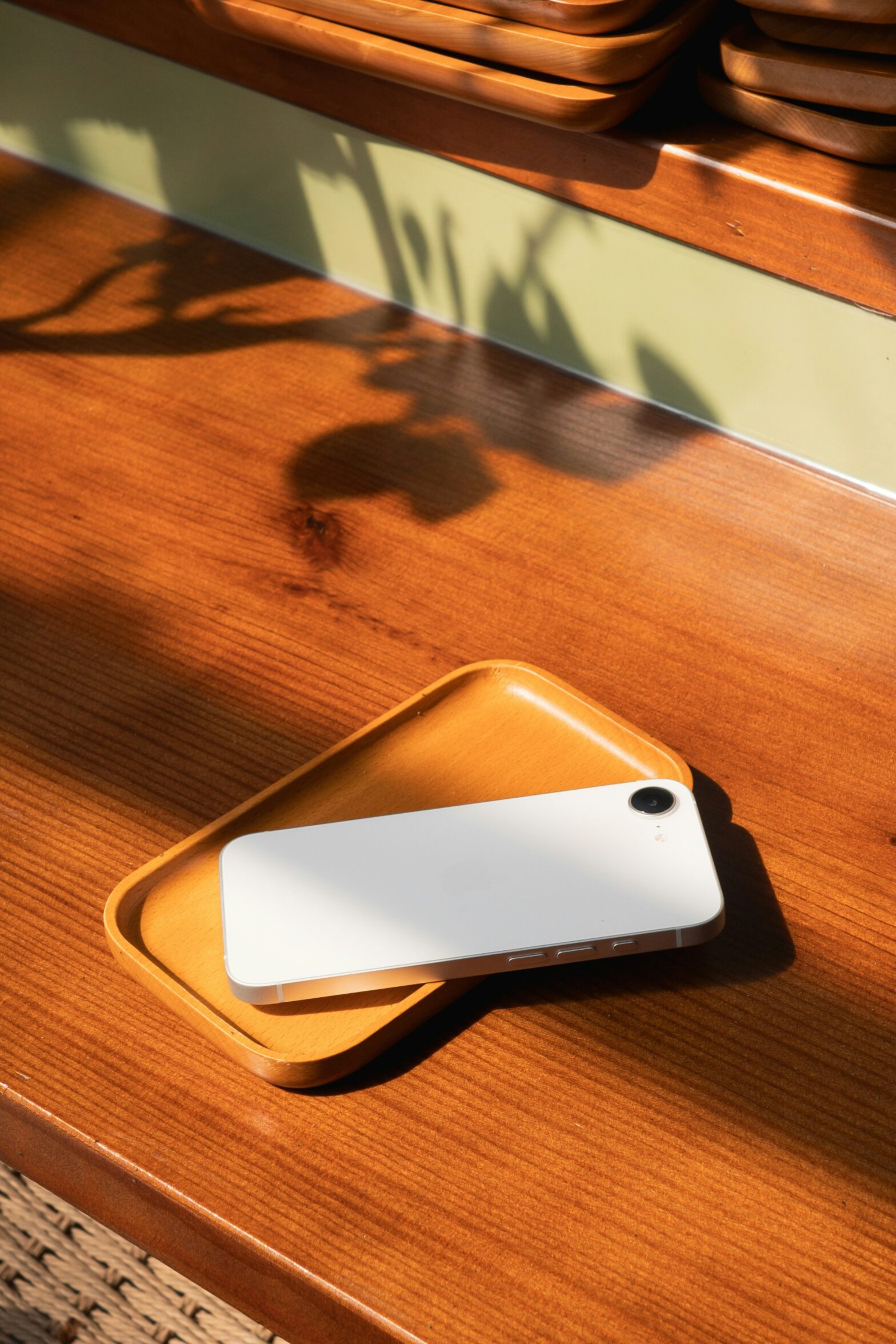 iPhone 16e